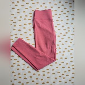 Uniqlo pink leggings size small